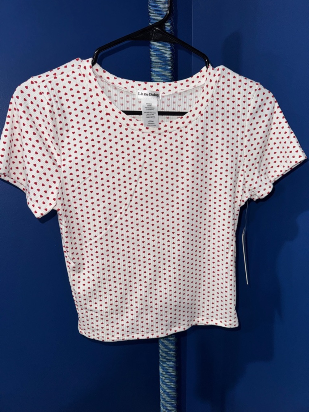 Red Heart Print Ribbed Cropped Tee Size Large NWT - Picture 3 of 11